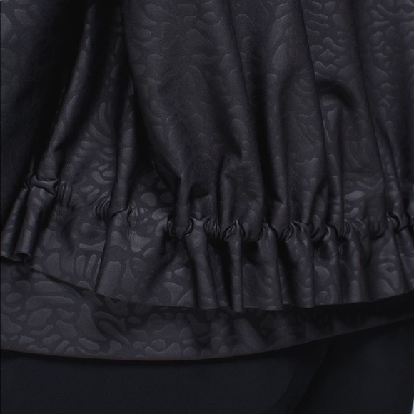 Lululemon Departure Top Petal Camo Embossed Black - Picture 15 of 16